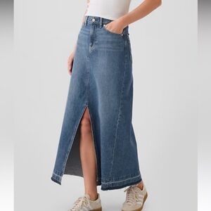 NWT Gap Denim Maxi Skirt Sz 10P 30 Front Slit Raw Hem Boho in Medium Indigo Wash
